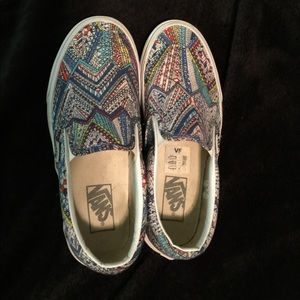 Vans Slip-on, red white & blue kaleidoscope. Sz W8